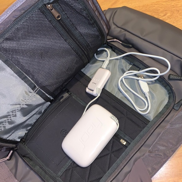 NWT The North Face Fuse Box Charged Backpack - Picture 10 of 16